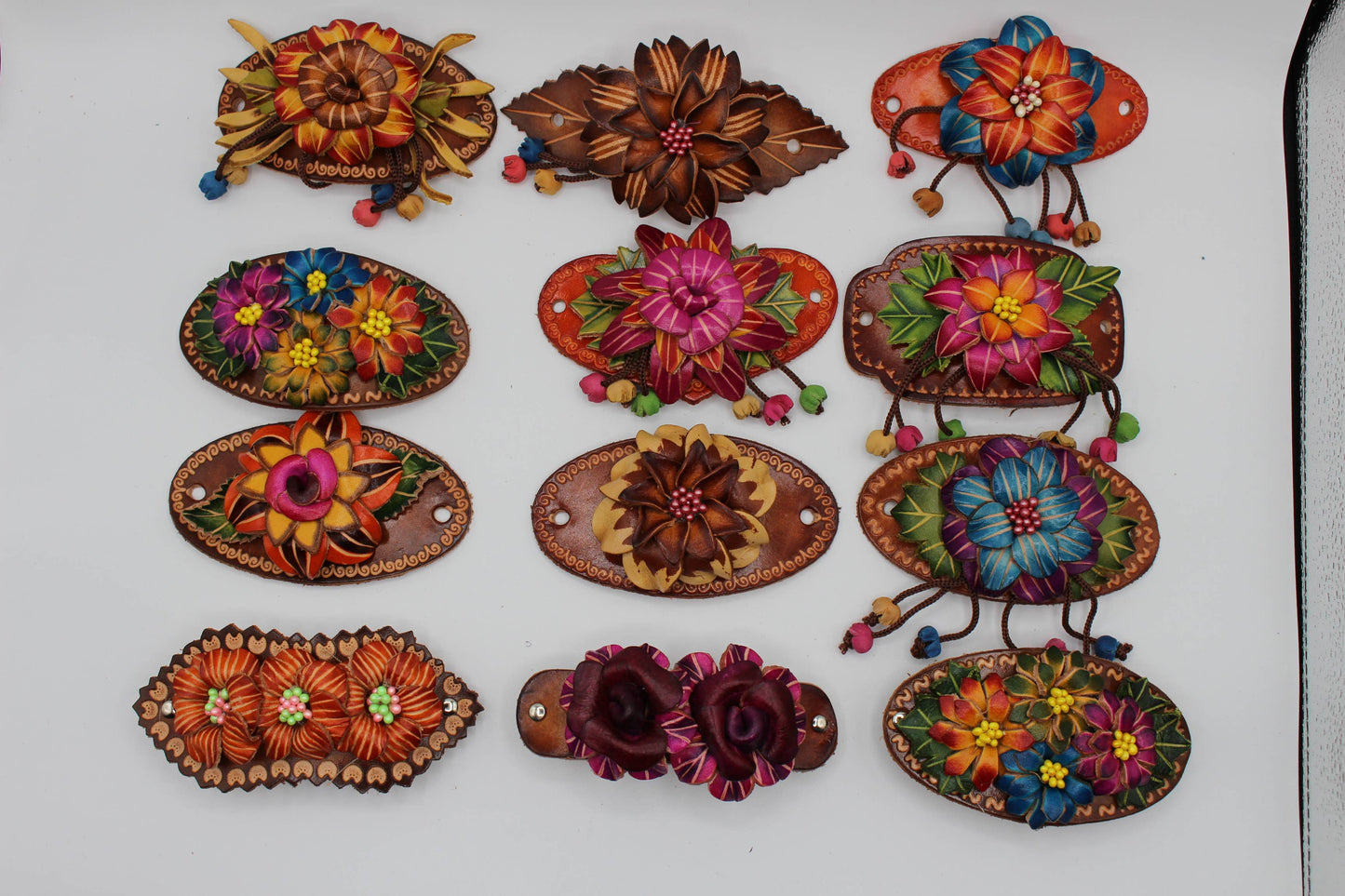 as0003-2 6 pcs woodstick and 6 pcs metal leather barrettes